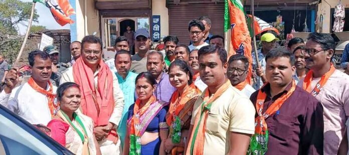 Bishnugarh News- BJP candidate launched public relations campaign in Vishnugarh East division.