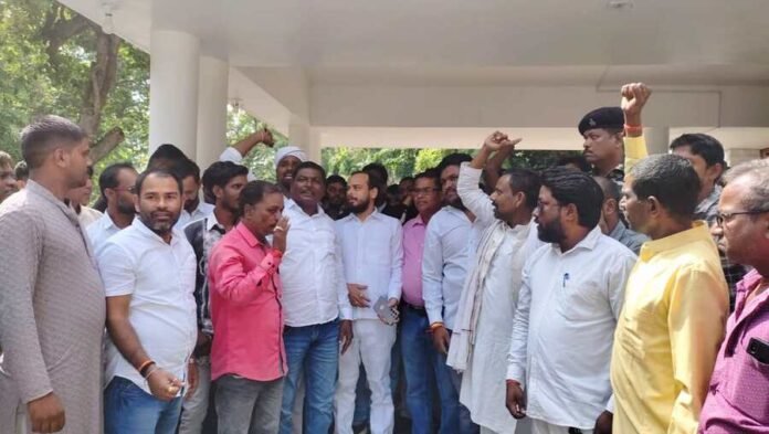 OBC organization met Congress screening committee, demanded to make Arun Sahu a Congress candidate