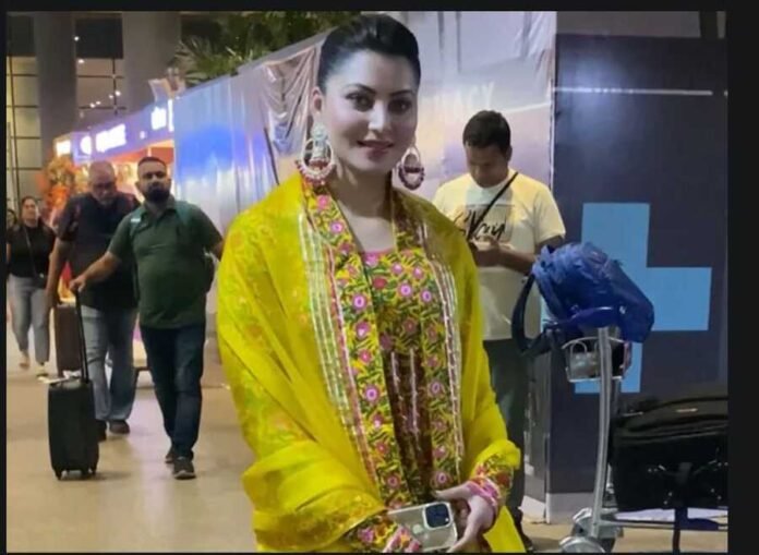 Urvashi Rautela started her spiritual journey in Rajasthan, visited Salasar Balaji, Khatushyam and Mehandipur Balaji temple one after the other, see her mesmerizing ethnic look at the airport