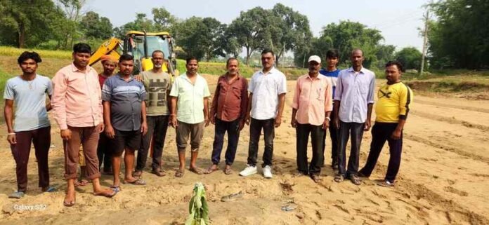 Barkagaon News: Cleaning campaign completed at Surya Mandir Chhath Ghat, cooperation of villagers