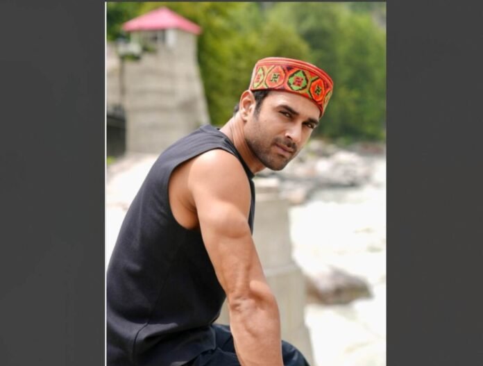 Pulkit Samrat lost in the valleys of Manali during the shooting of 'Rahu Ketu', shared a glimpse of the moments spent in the mountains on social media