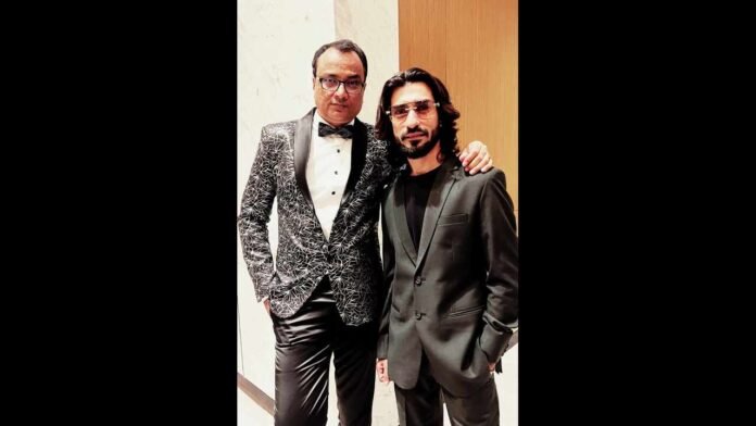 निर्देशक एजाज अहमद